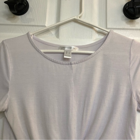 Knotted Crop Top Tee - Picture 5 of 14